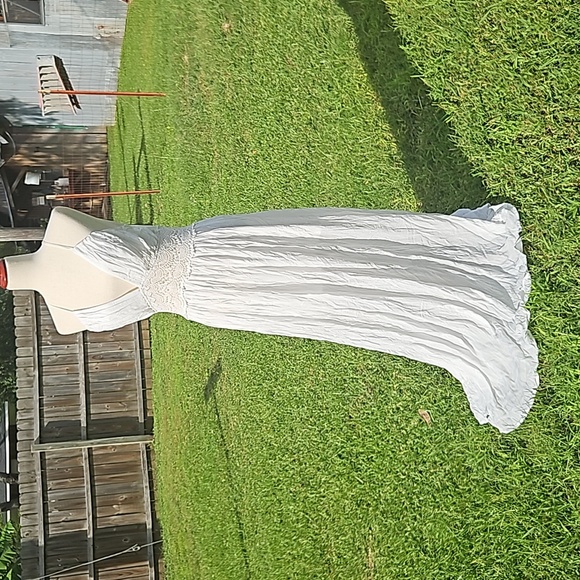 Miss Avenue Dresses & Skirts - Miss Avenue Boho Lace Dress NWT